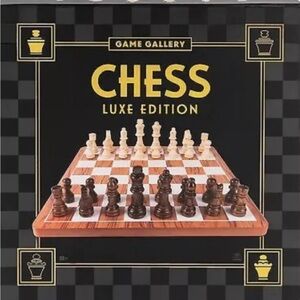 Game Gallery Chess Set Luxe Edition